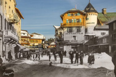 Passé Recomposé - Place de l'Eglise Megève - Exposition Place de l'Eglise Megève - Exposition Garry Pycroft